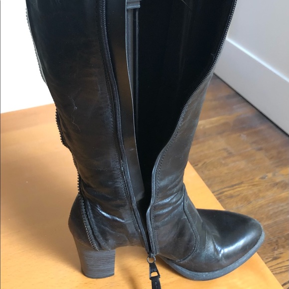 Knee-High Black Leather Boots - Picture 9 of 14